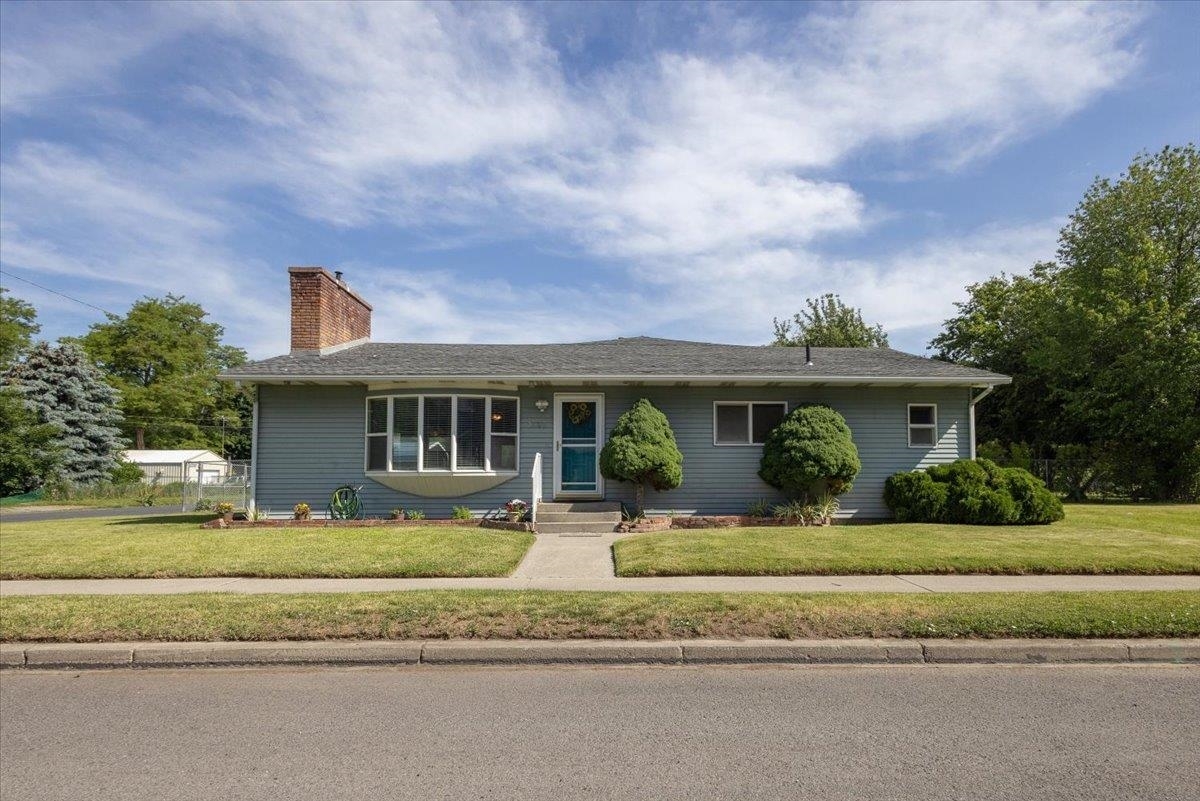 Property Photo: 2603 E 5th Ave WA 99202