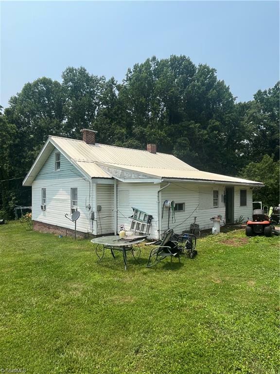 Property Photo:  123 Lynnhaven Road  NC 27030 