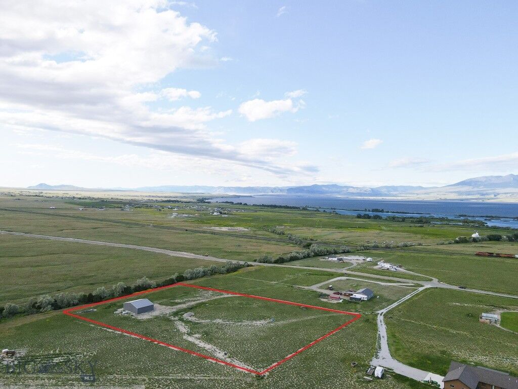Property Photo: 25 S 51 Ranch Drive MT 59644