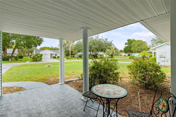 Property Photo:  707 Brigadoon Circle  FL 34788 