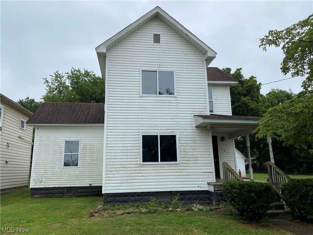 Property Photo: 131 W 8th Street WV 26187