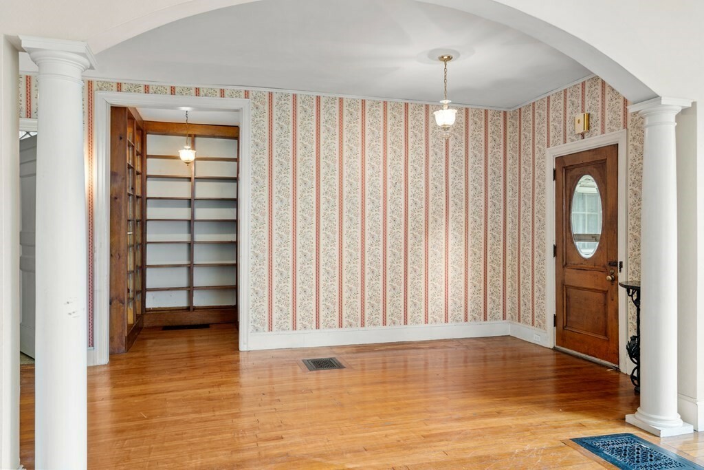 Property Photo:  66 Toxteth Street  MA 02446 