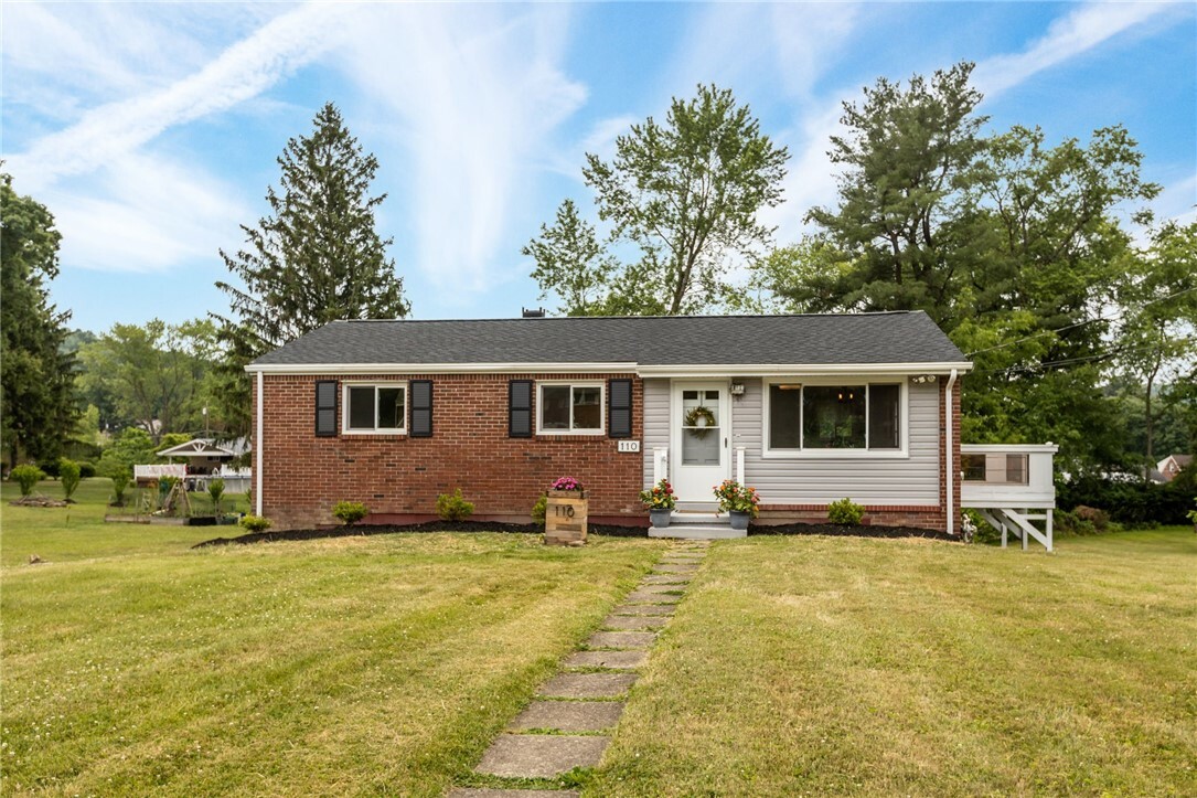 Property Photo: 110 Keithwood Dr PA 16059