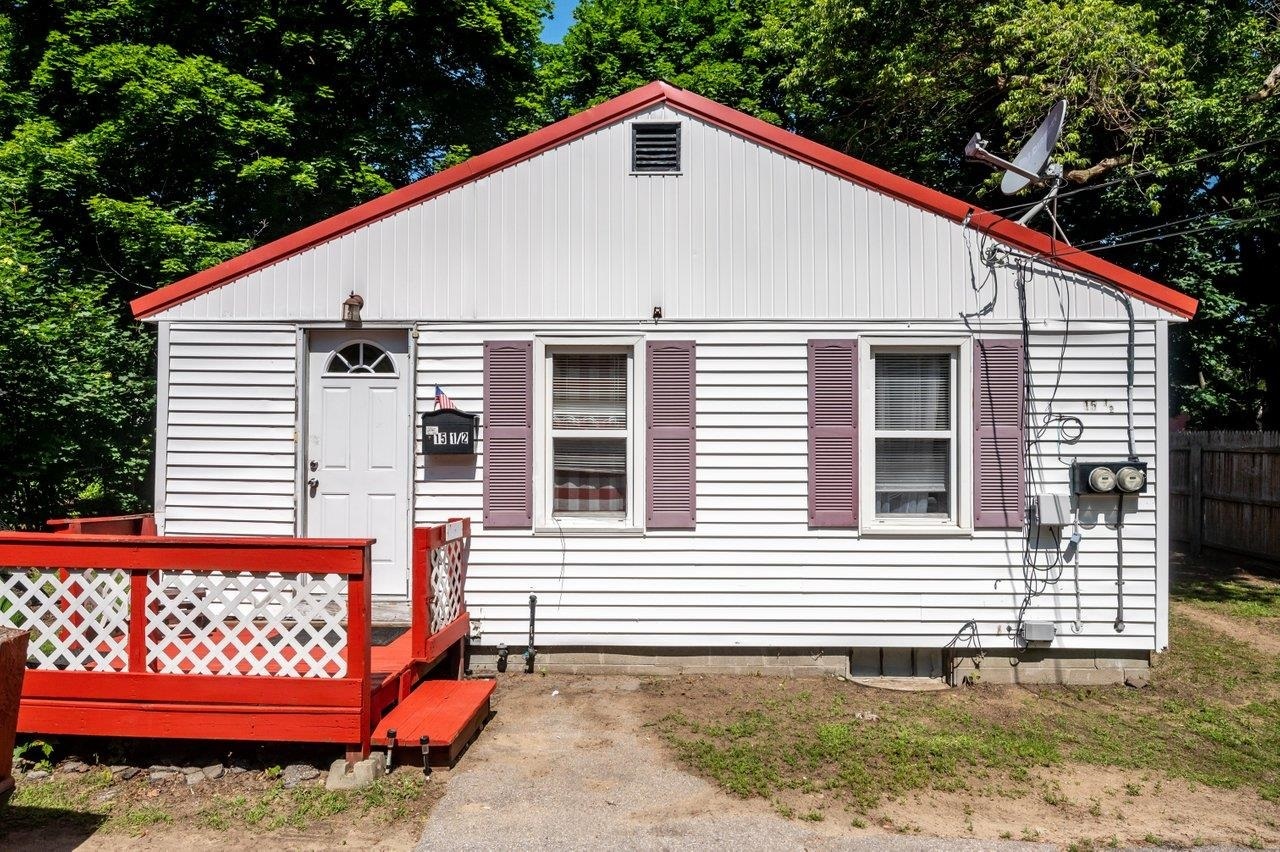 Property Photo:  15 1/2 Maple Street  NH 03867 