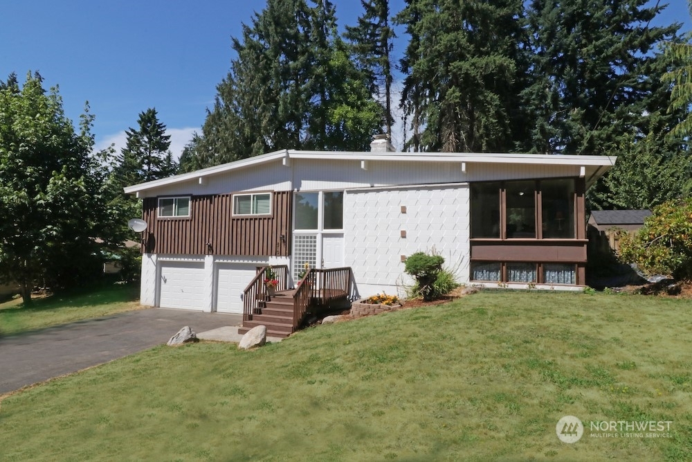 Property Photo:  810 S 301st Place  WA 98003 