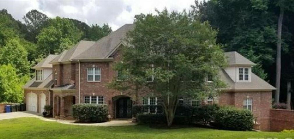 8652 Valley Brook Drive  Raleigh NC 27613-1129 photo