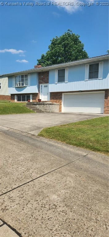 Property Photo: 5310 Edgebrook Drive WV 25313