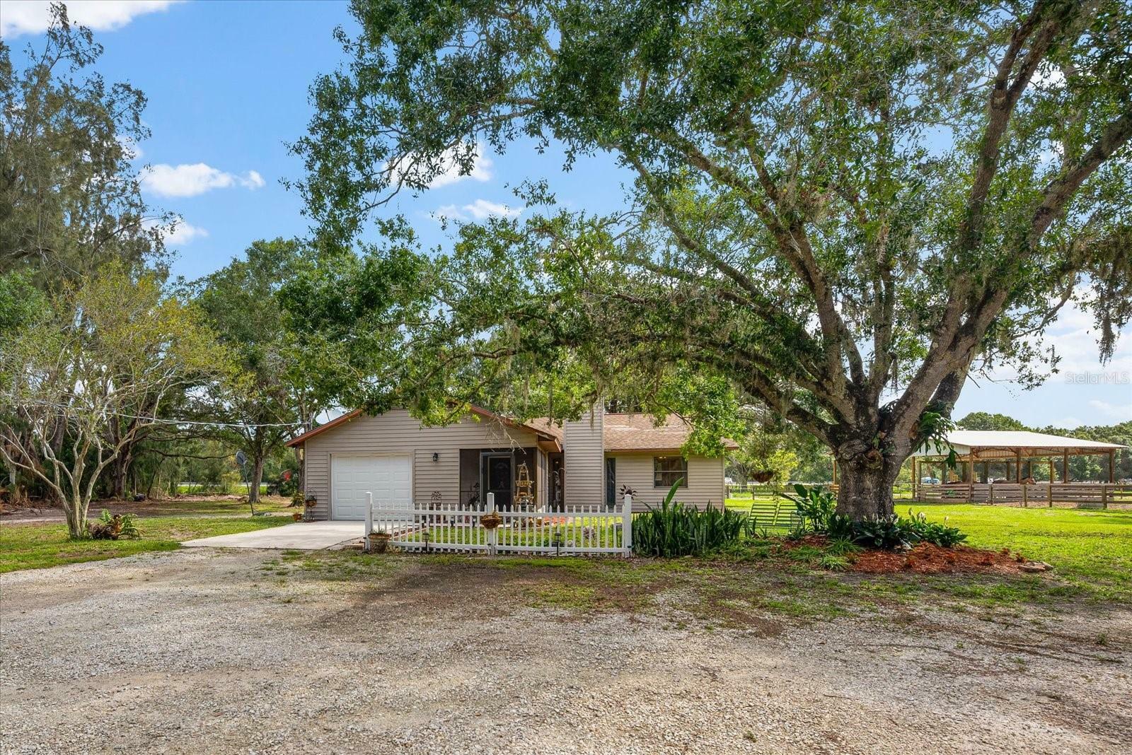 Property Photo:  3360 Bonita Drive  FL 34292 