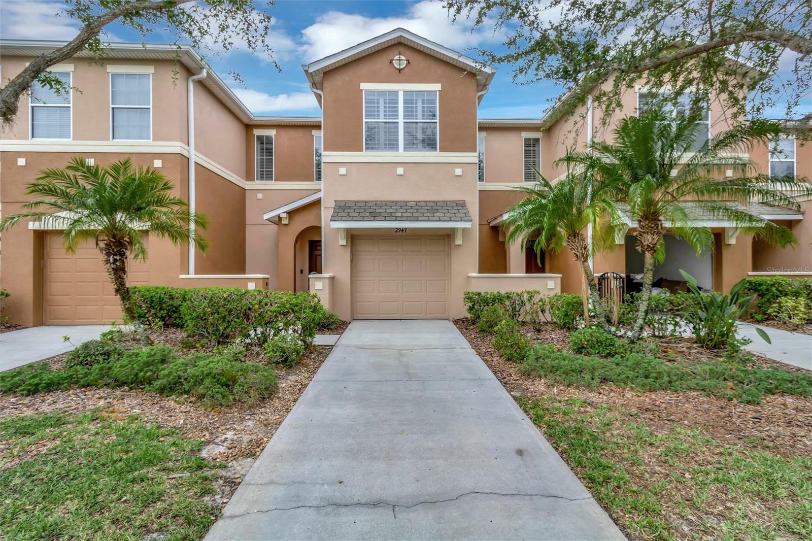 Property Photo:  2947 Birchcreek Drive  FL 33544 