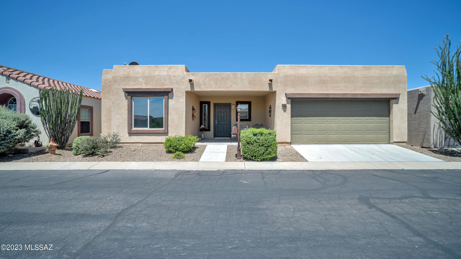 Property Photo:  15960 S Avenida Villa Grata Salvaje  AZ 85629 
