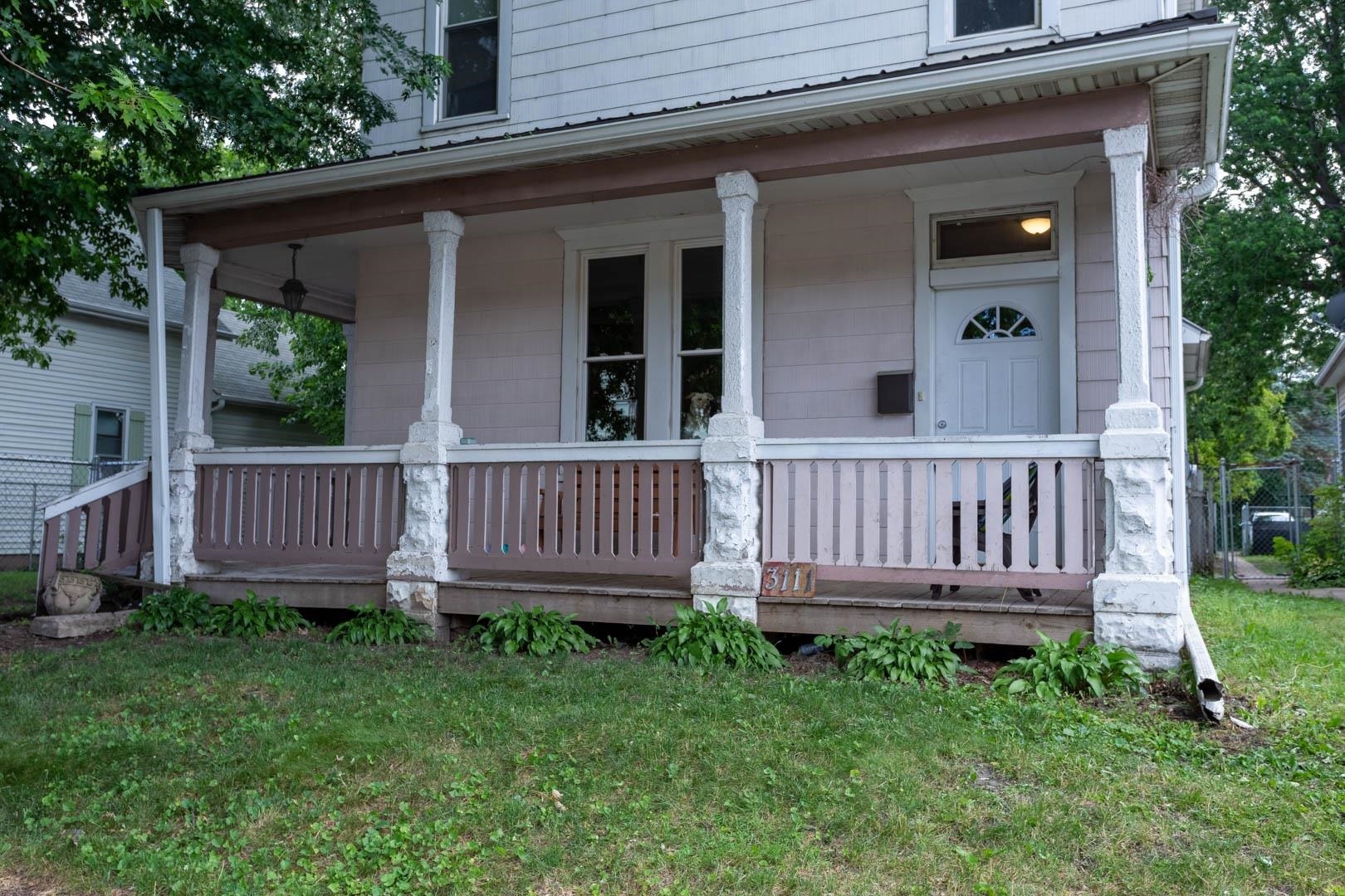 Property Photo:  3111 Jackson Street  IA 52001 