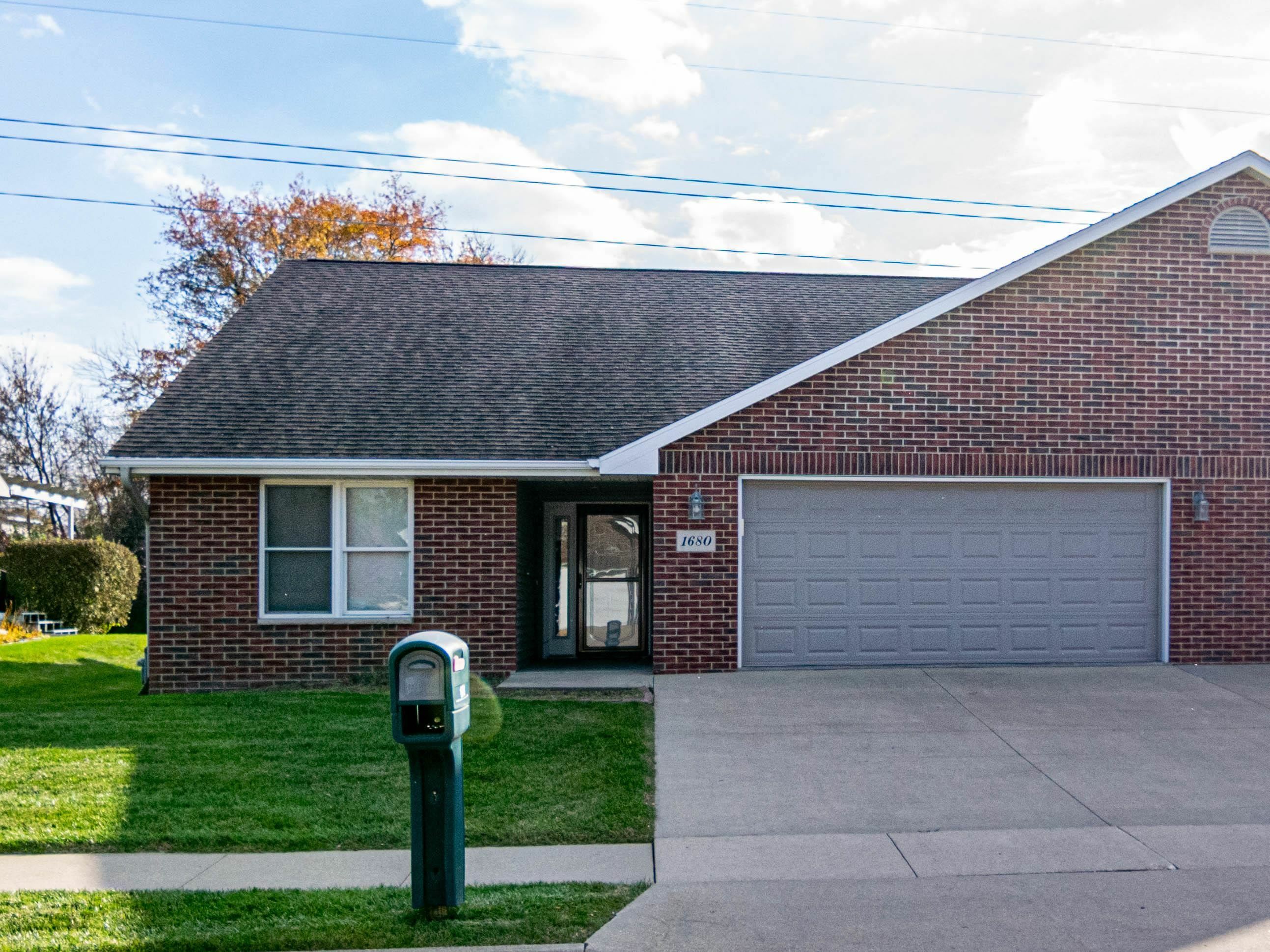 Property Photo:  1680 Kathy Drive  IA 52003 