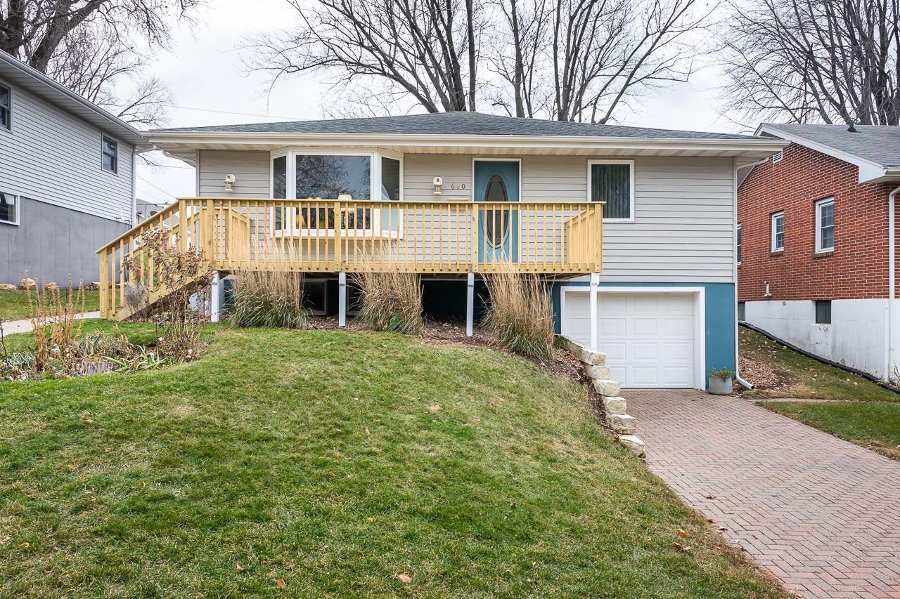 Property Photo:  660 Edith Street  IA 52001 