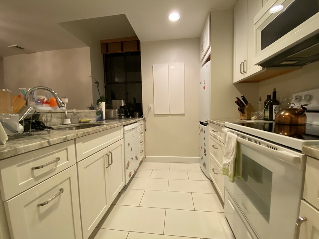 Property Photo: 130 Appleton Street 1D MA 02116