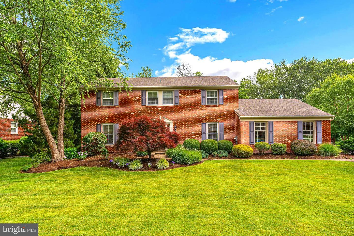 Property Photo: 235 Fawnhill Road PA 19008