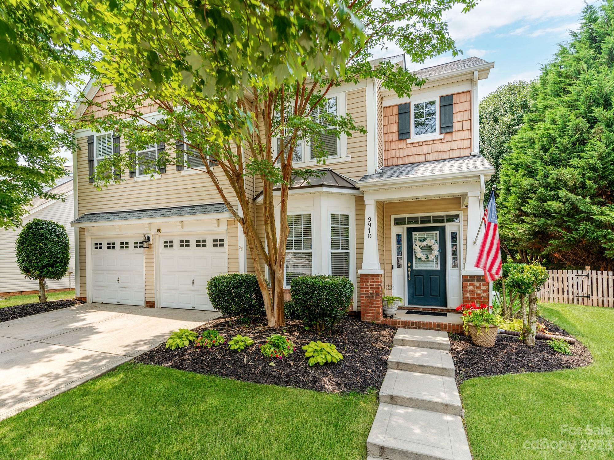Property Photo:  9910 Shellview Lane  NC 28214 
