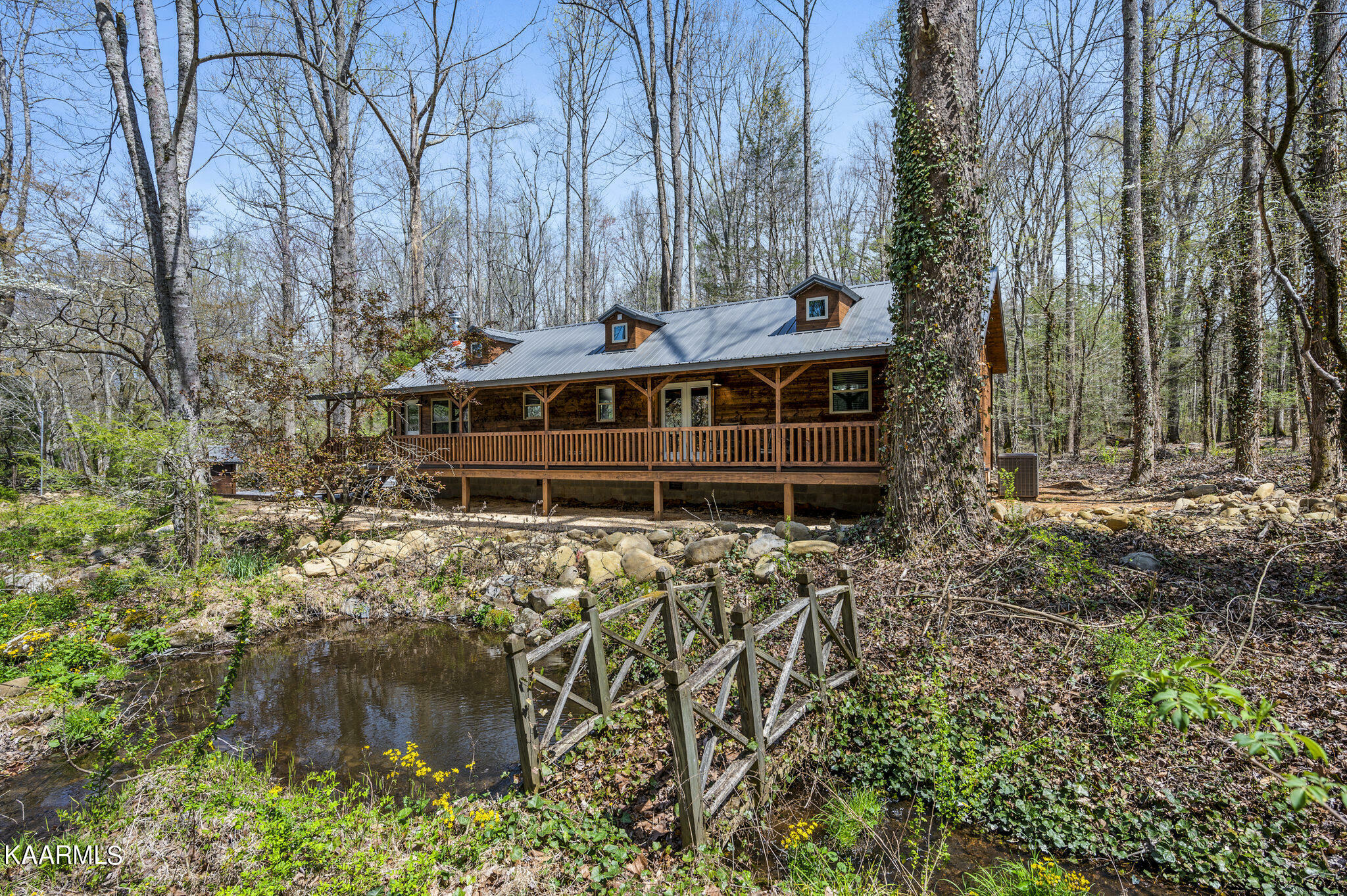 Property Photo: 421 Rocky Flats Rd TN 37722