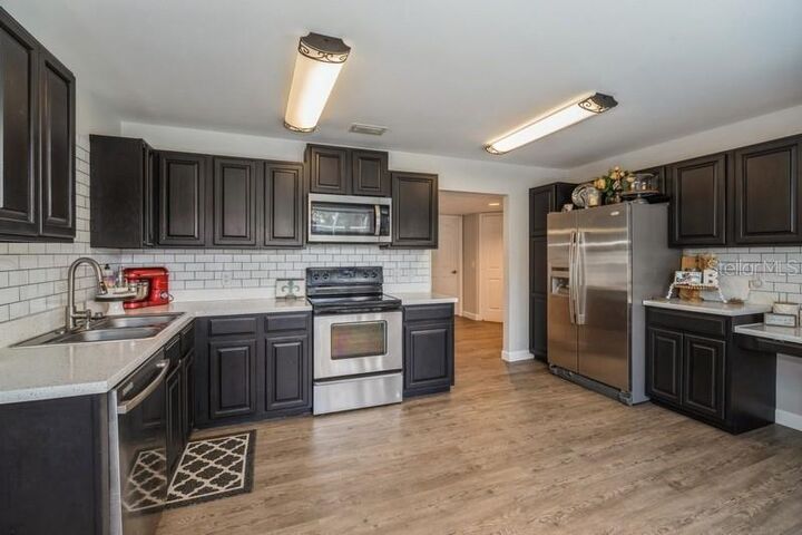 Property Photo:  4236 Pondapple Drive  FL 32796 