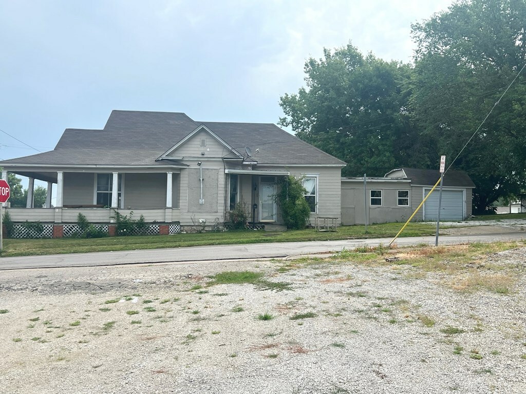 Property Photo: 600 9th Street MO 64683
