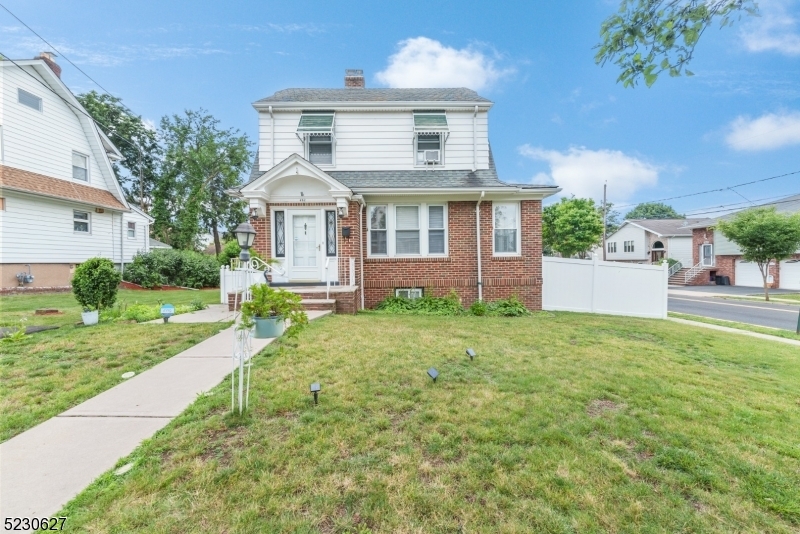 Property Photo:  462 Summit Ave  NJ 07072 