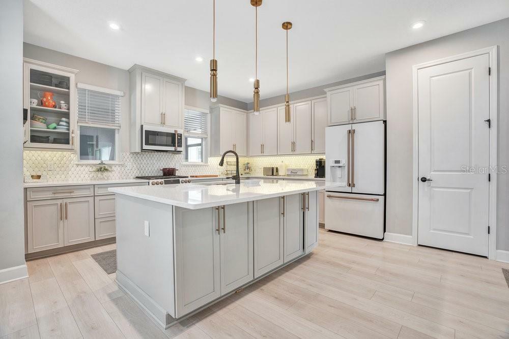 Property Photo: 15311 Calming Balsam Alley FL 34787