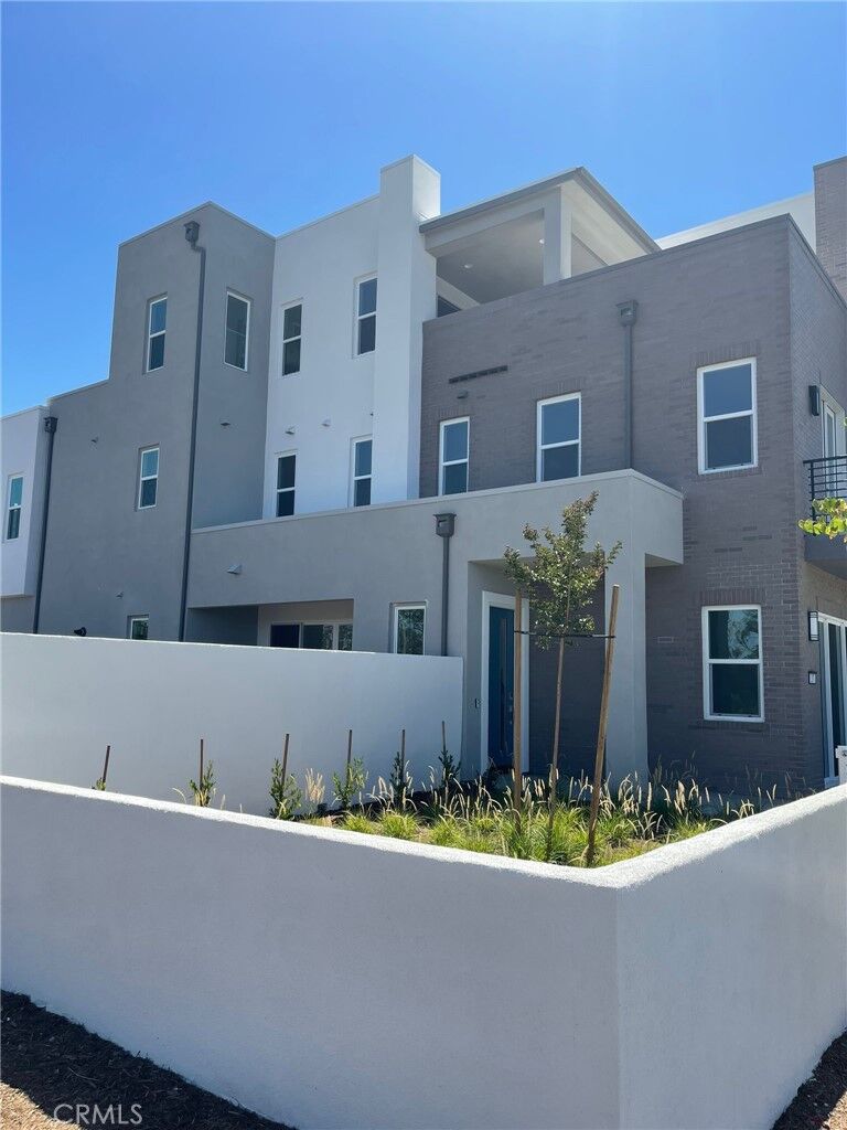 Property Photo: 217 Novel CA 92618