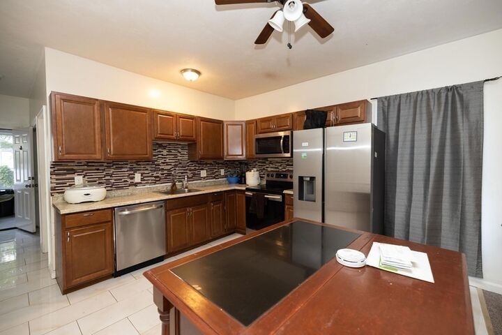 Property Photo:  9 South St  MA 01604 