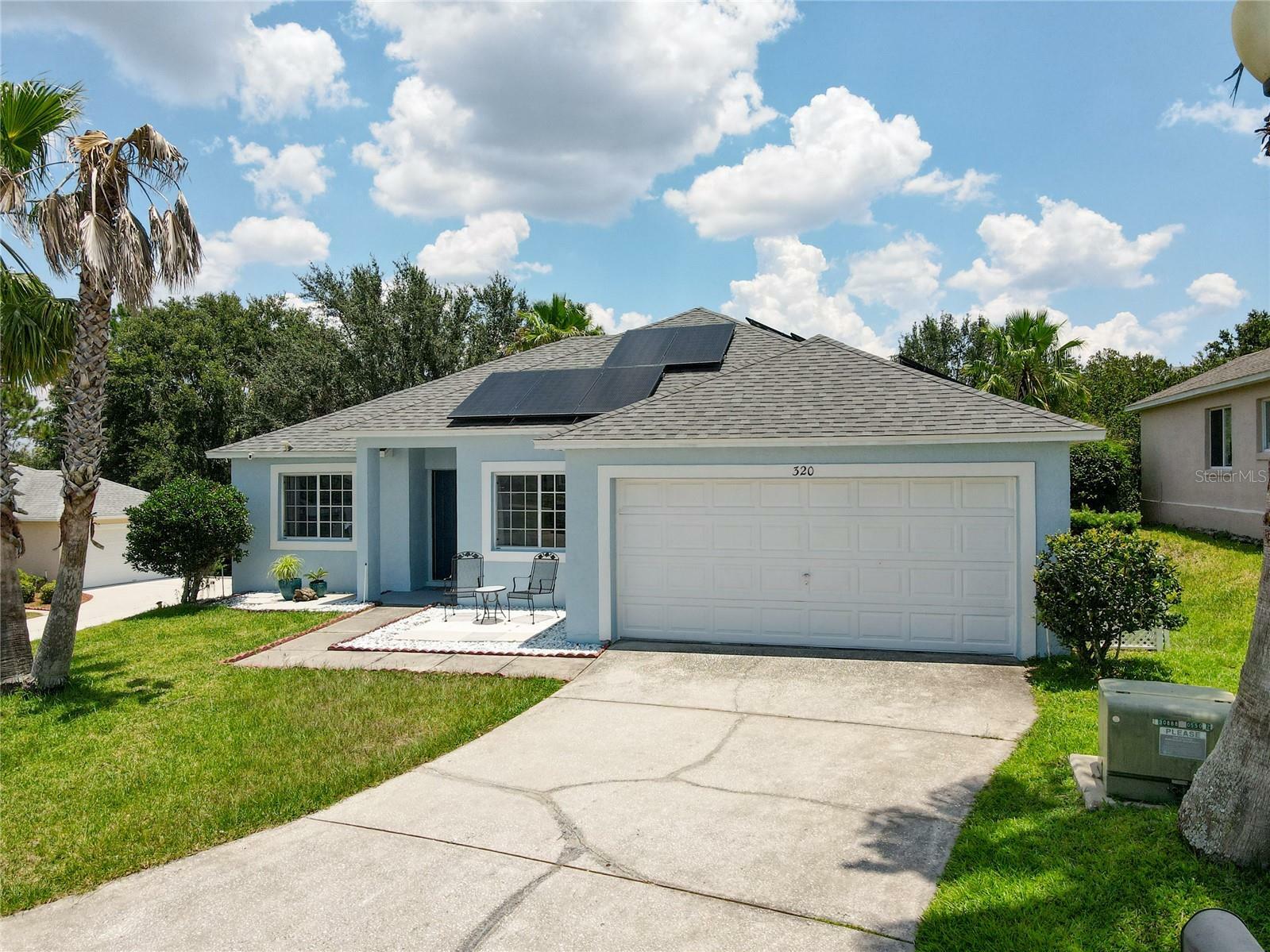 Property Photo:  320 Hillcrest Drive  FL 33897 