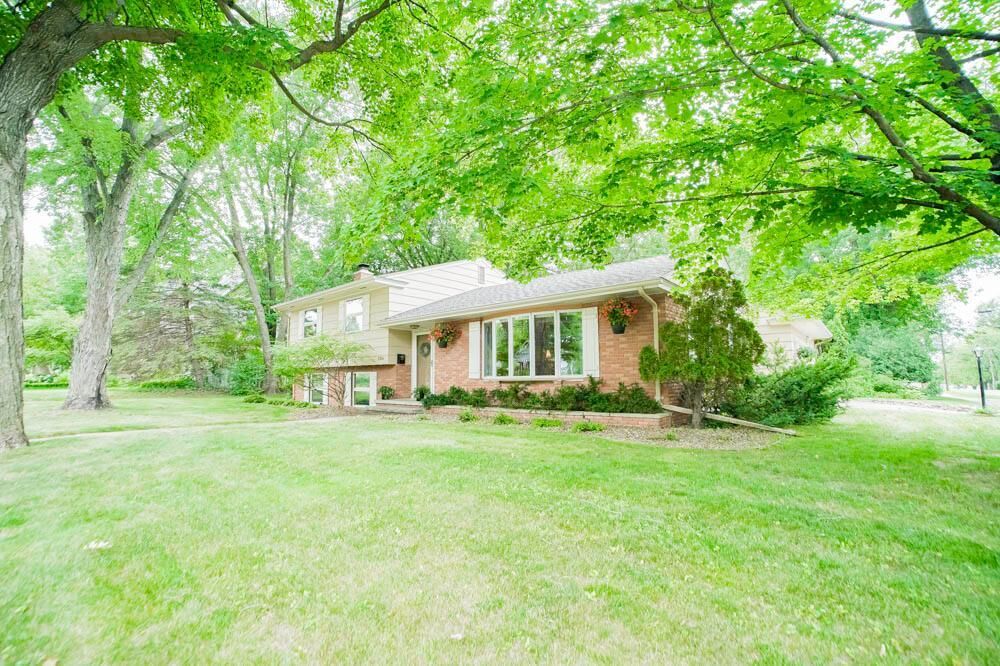 Property Photo:  1304 4th Street S  MN 55082 