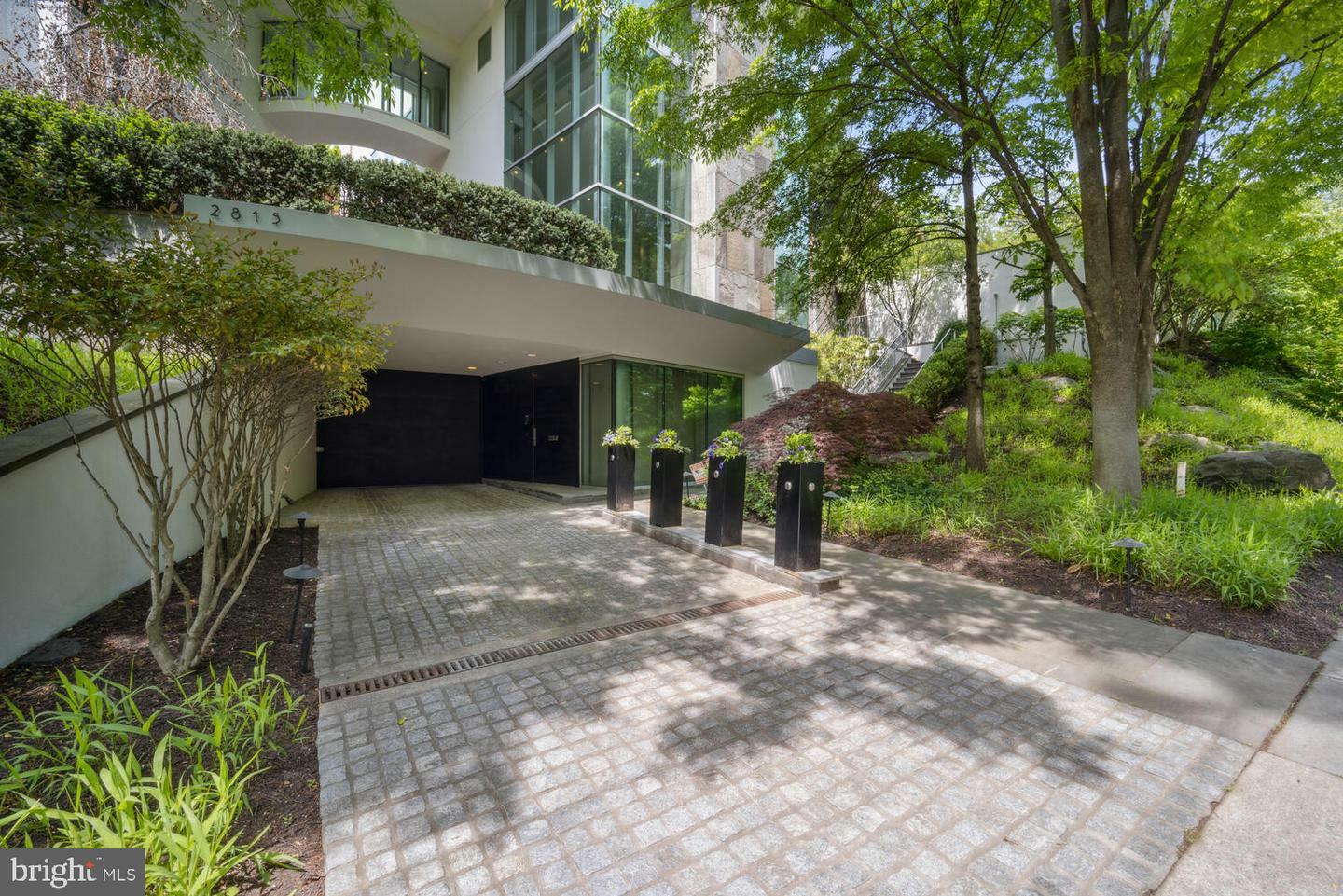 Property Photo:  2815 Woodland Drive NW  DC 20008 