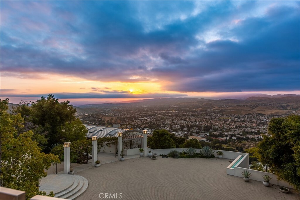 Property Photo:  1073 Box Canyon Road  CA 93063 