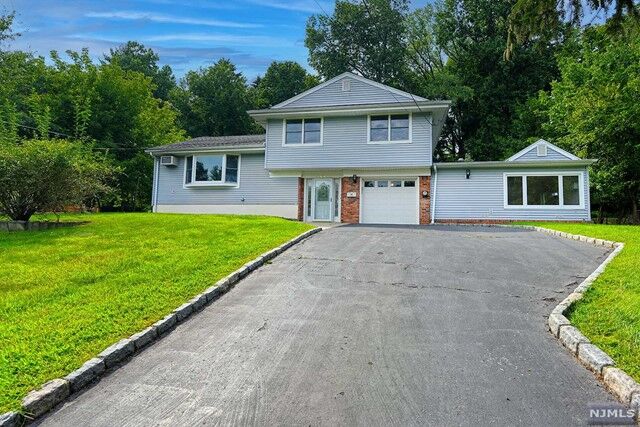 Property Photo:  426 Briarwood Lane  NJ 07647 