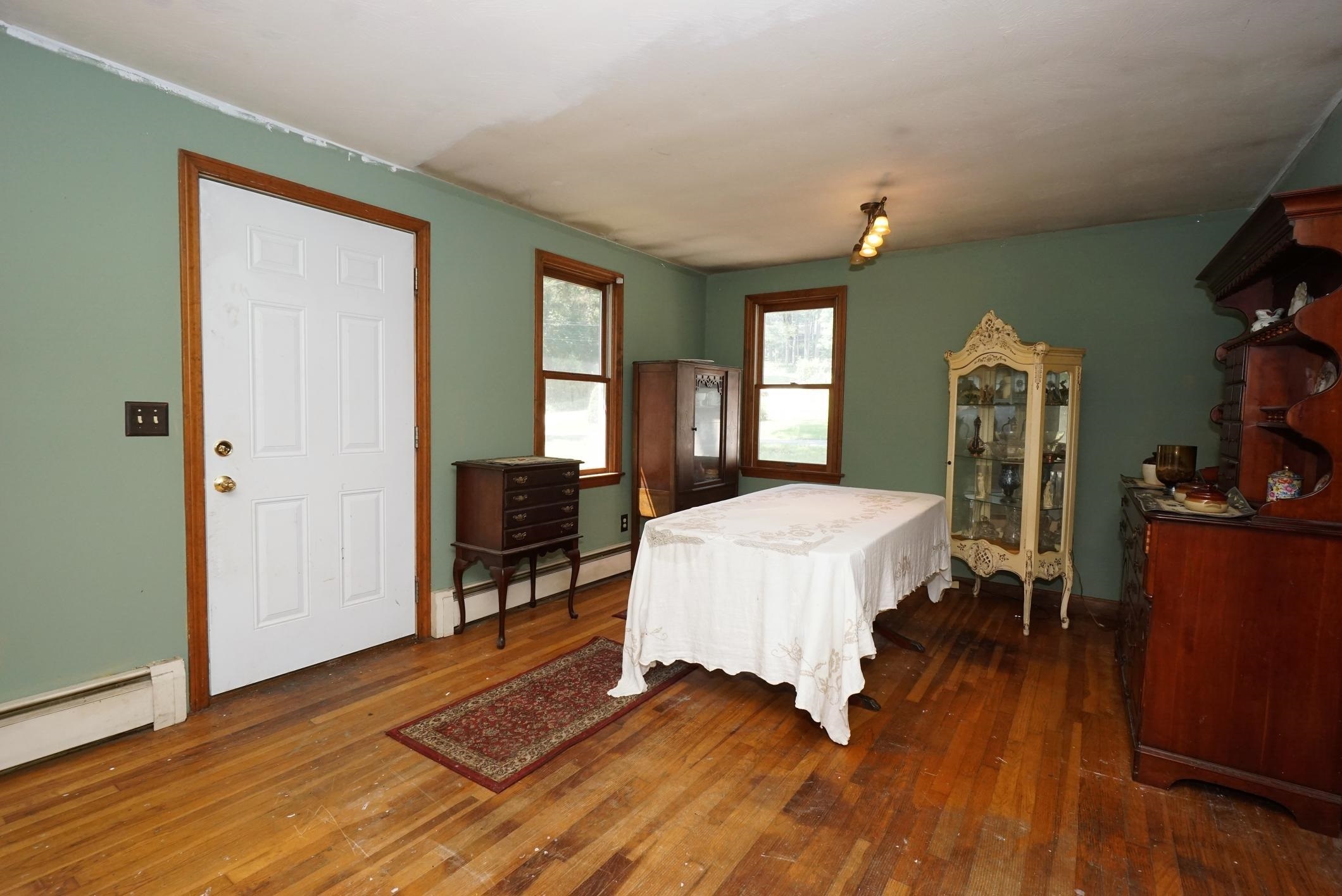 Property Photo: 21 Woodward Drive NH 03055