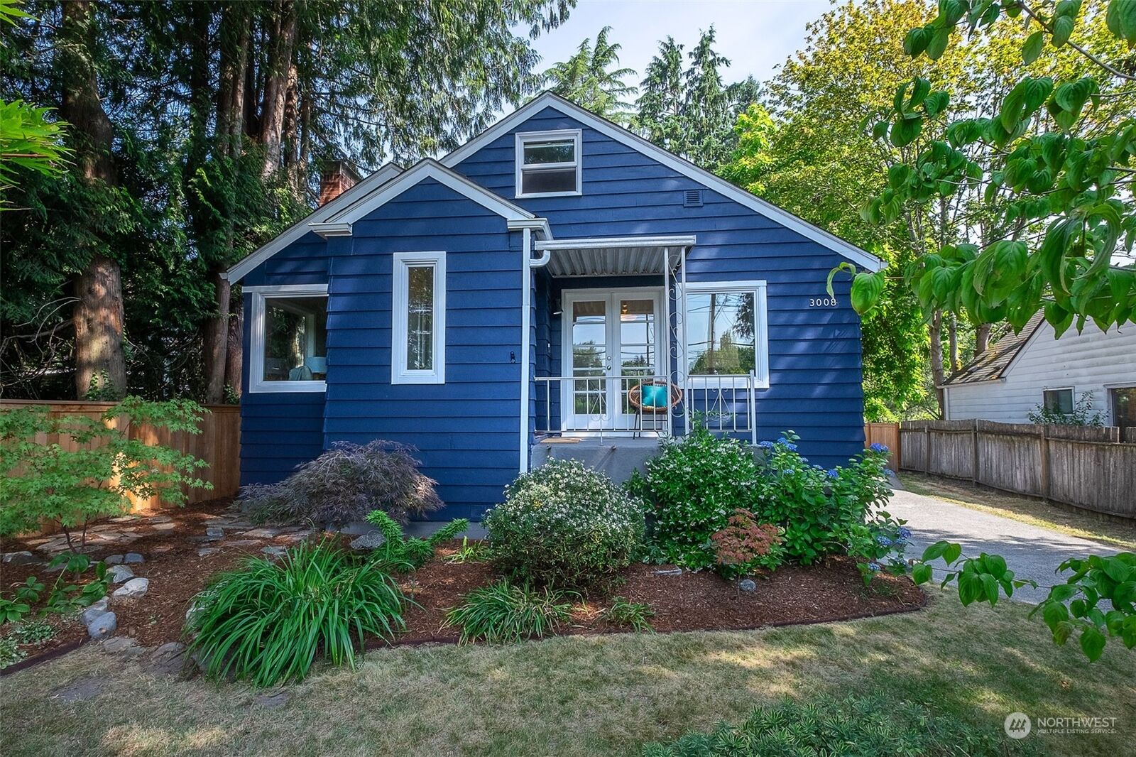 Property Photo: 3008 NE 110th Street WA 98125