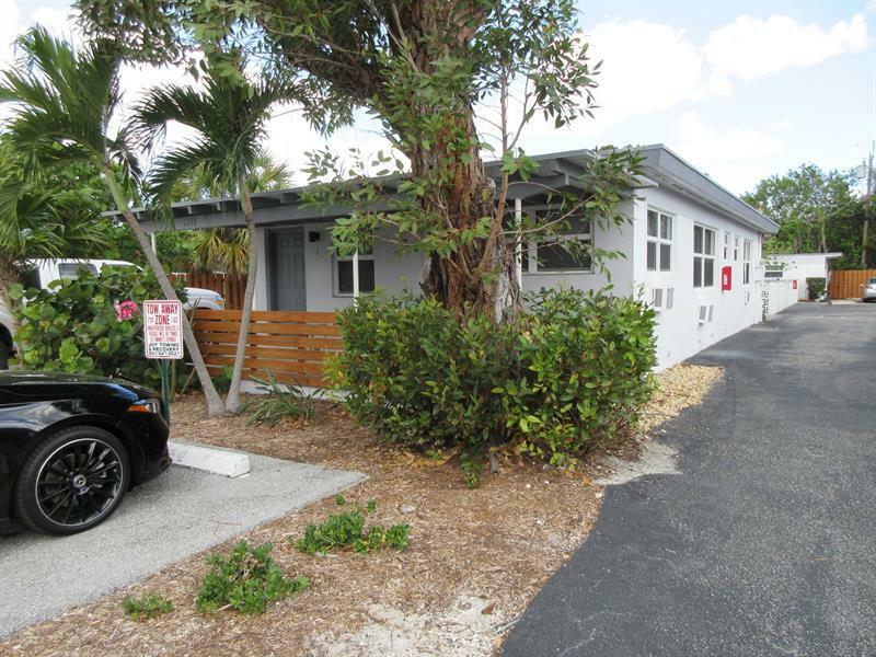 Property Photo:  1238 17th Avenue N 2  FL 33460 