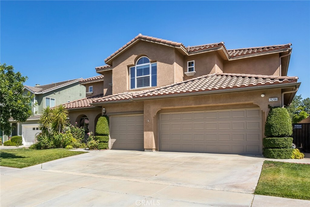 Property Photo:  25206 Huston Street  CA 91381 