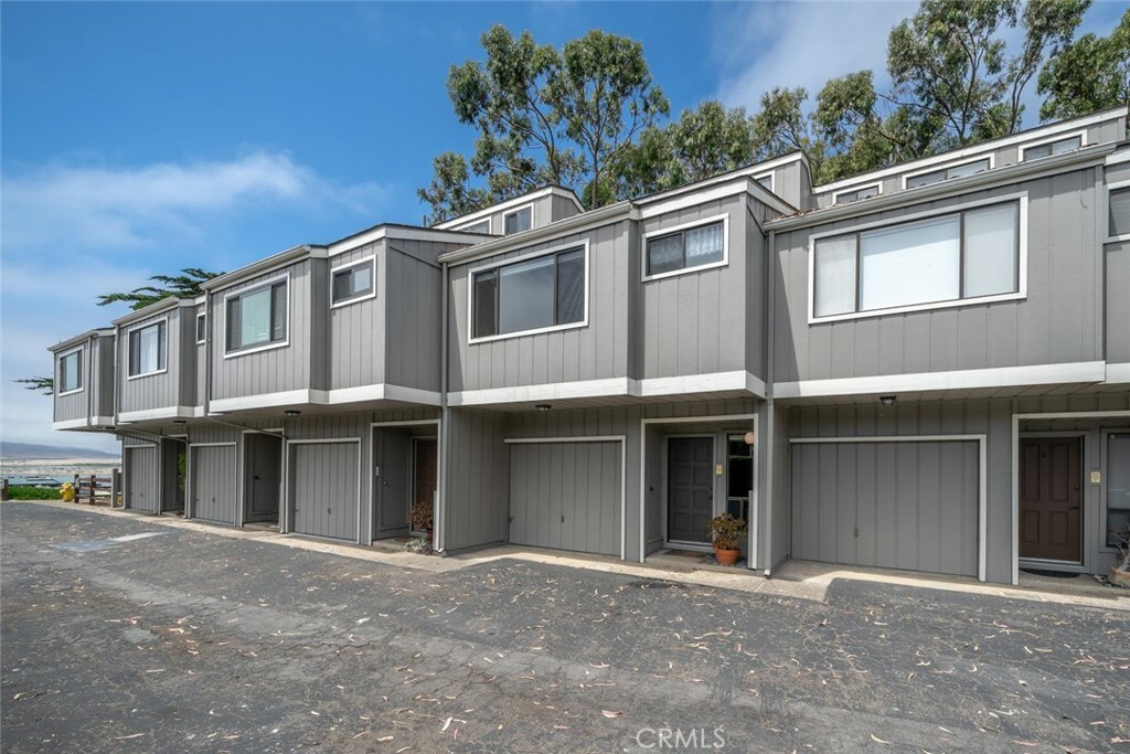 Property Photo:  209 Dunes Street 7  CA 93442 