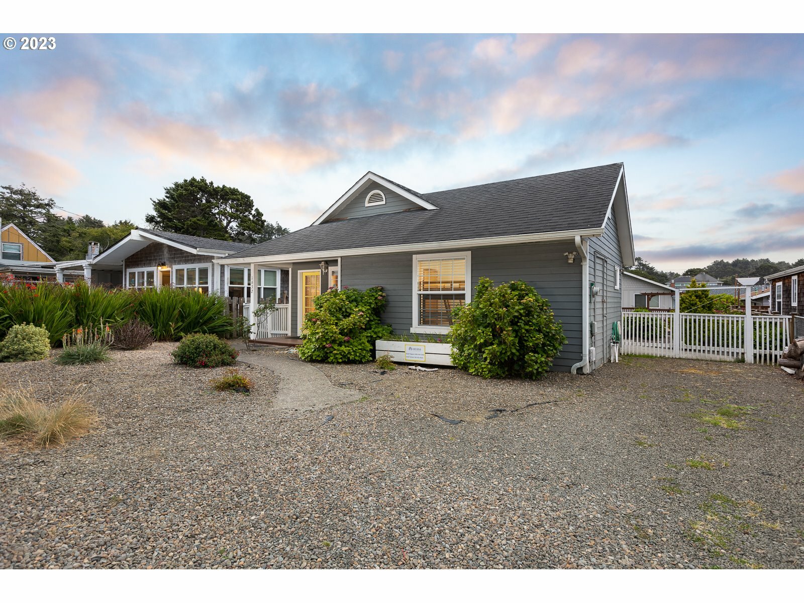 Property Photo: 1632 NW 34th St OR 97367