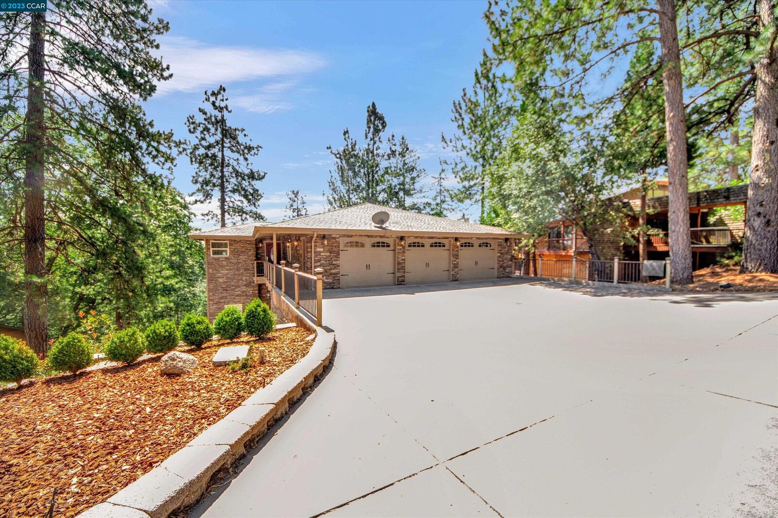 Property Photo: 16965 Lawrence Way CA 95949