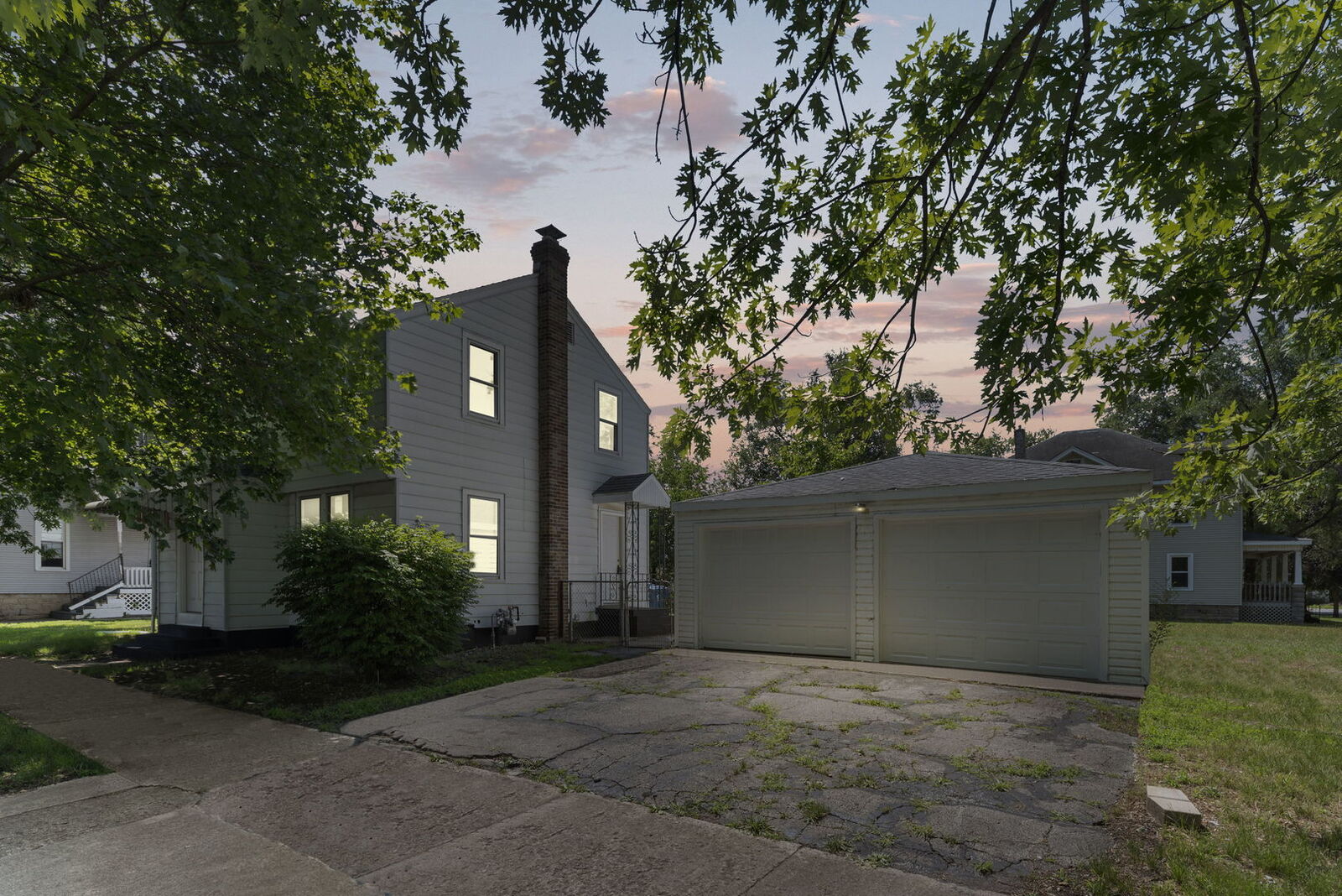 Property Photo:  274 W Bourbonnais Street  IL 60901 