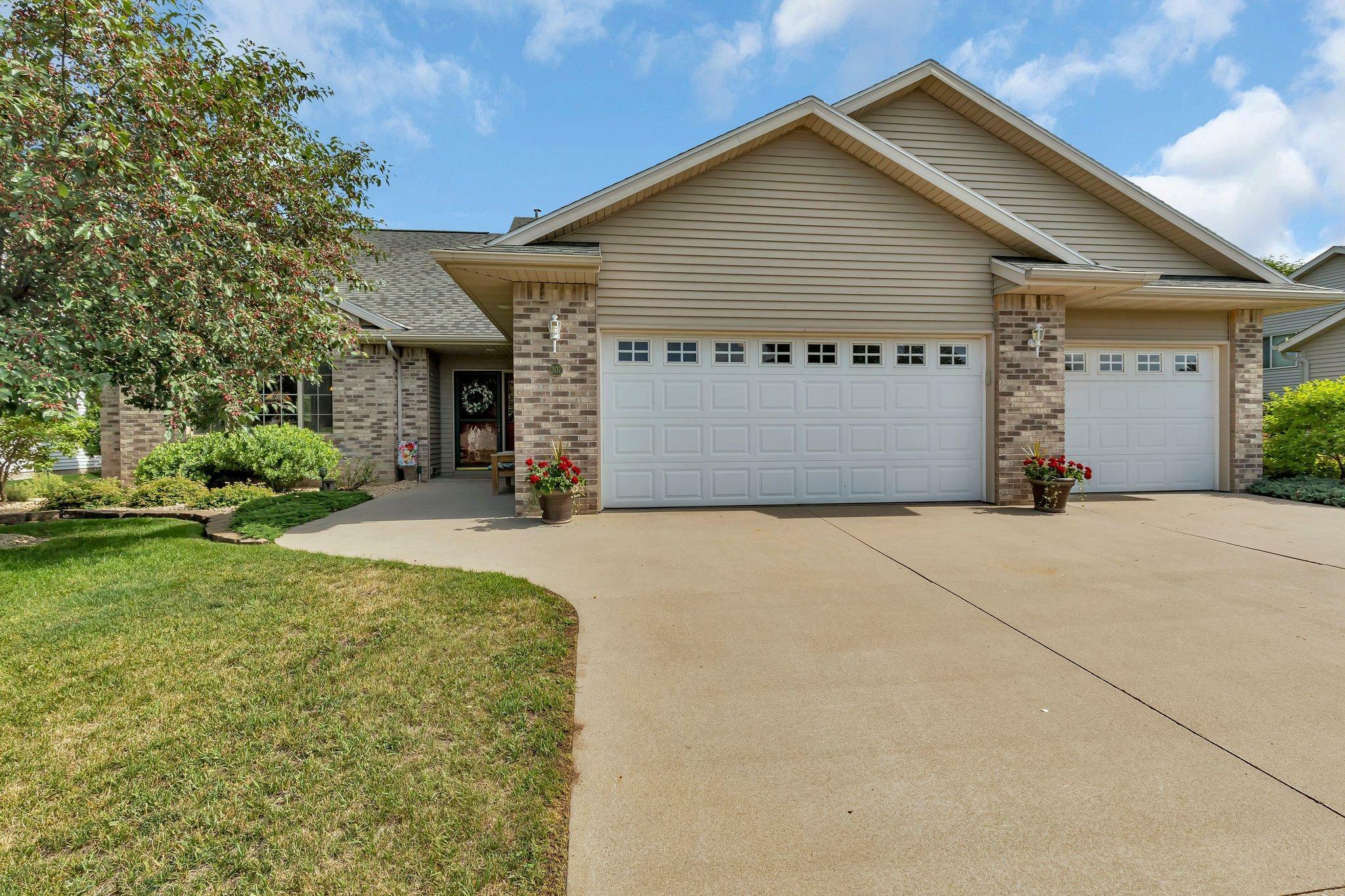 Property Photo:  307 11th Street N  MN 56320 