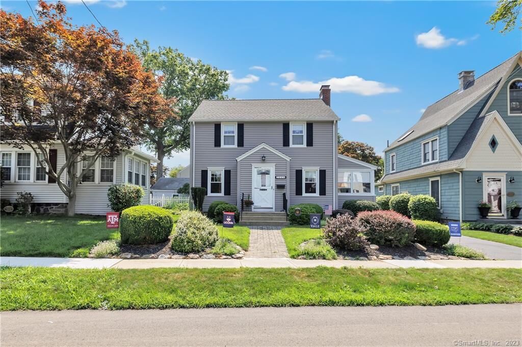 Property Photo:  264 Plymouth Street  CT 06614 