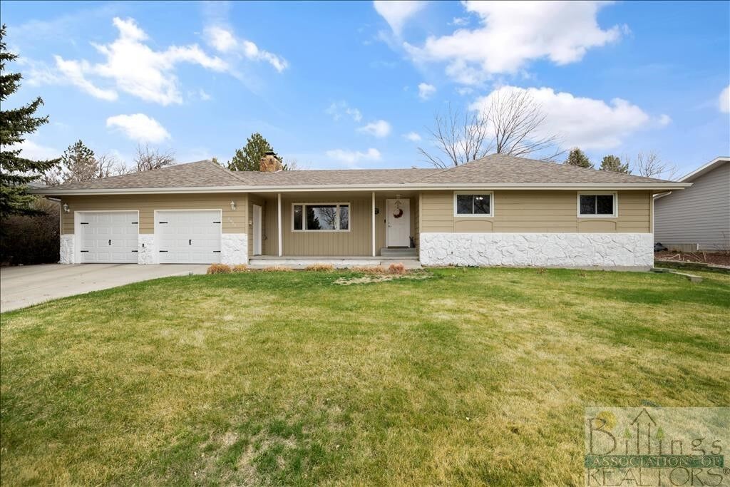 Property Photo: 2043 Saint Andrews Drive MT 59105