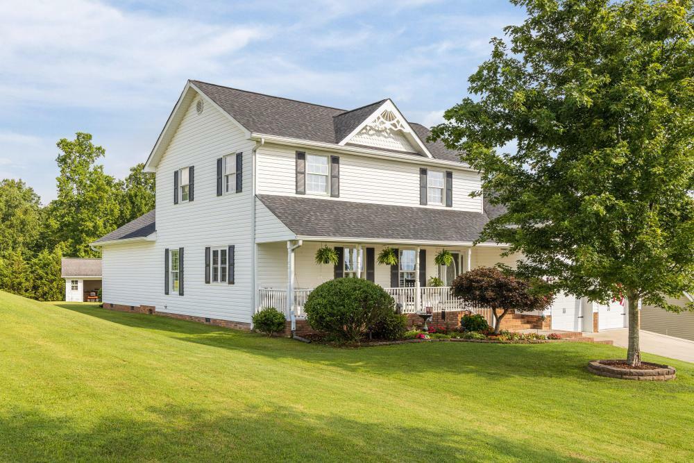Property Photo: 221 NE Flagstone Drive TN 37323