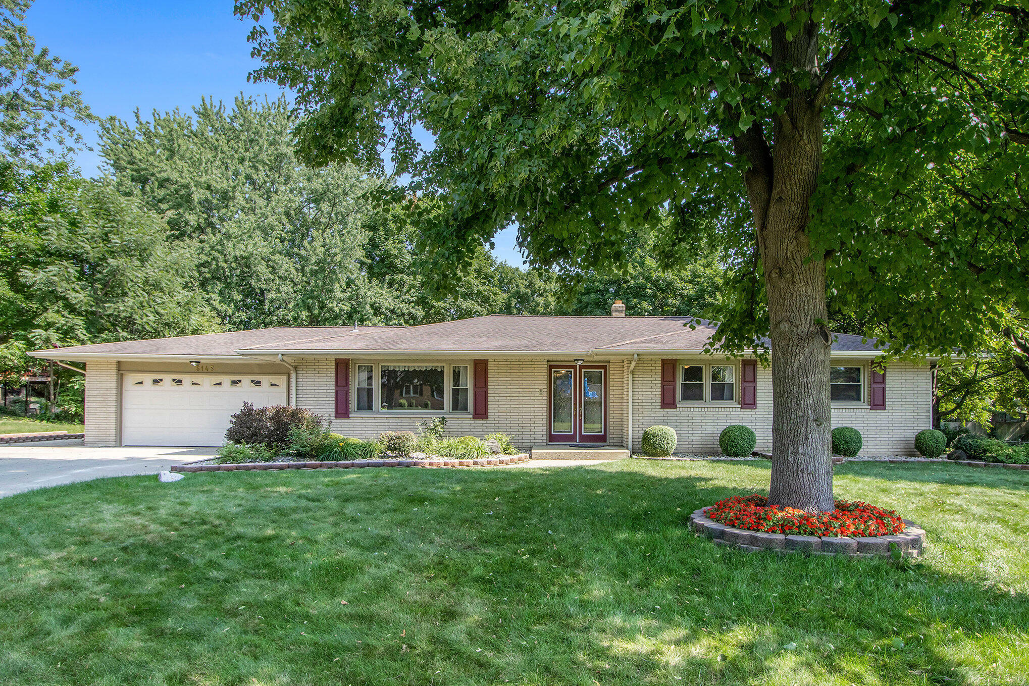 Property Photo:  6145 Woodlea Drive  MI 49048 