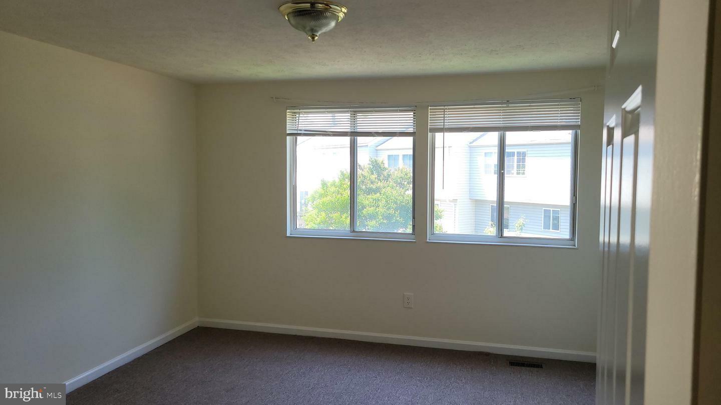Property Photo: 6044 Chicory Place VA 22310