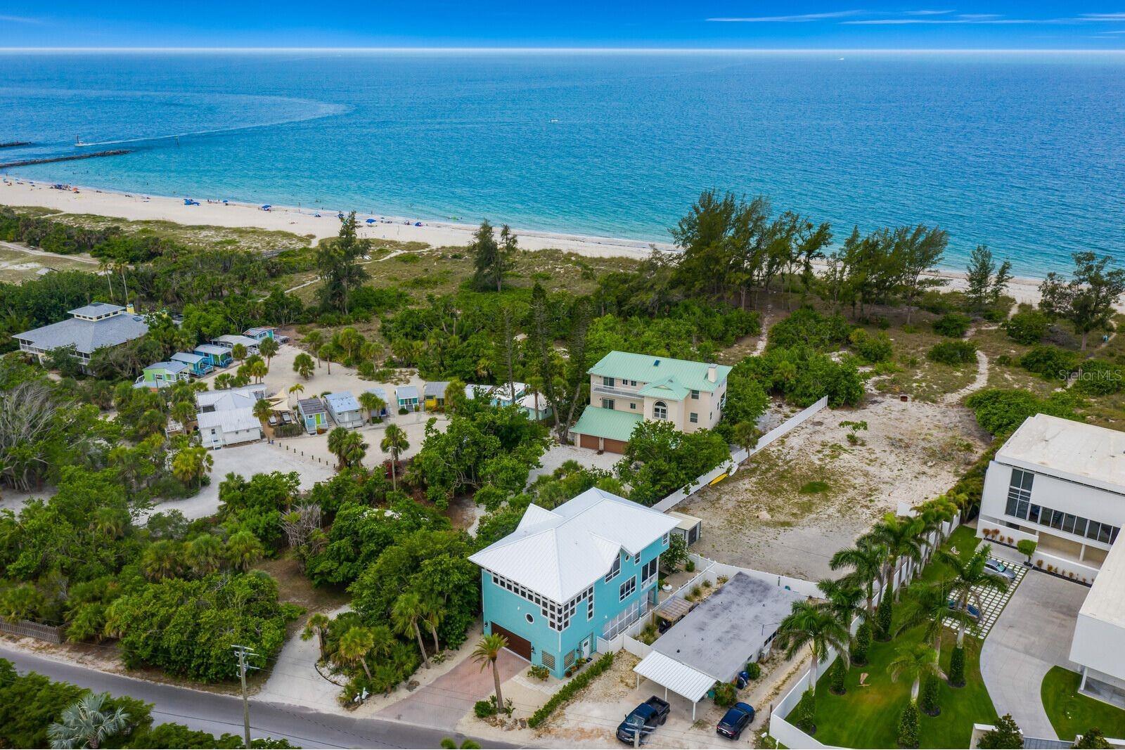 Property Photo: 624 S Casey Key Road FL 34275