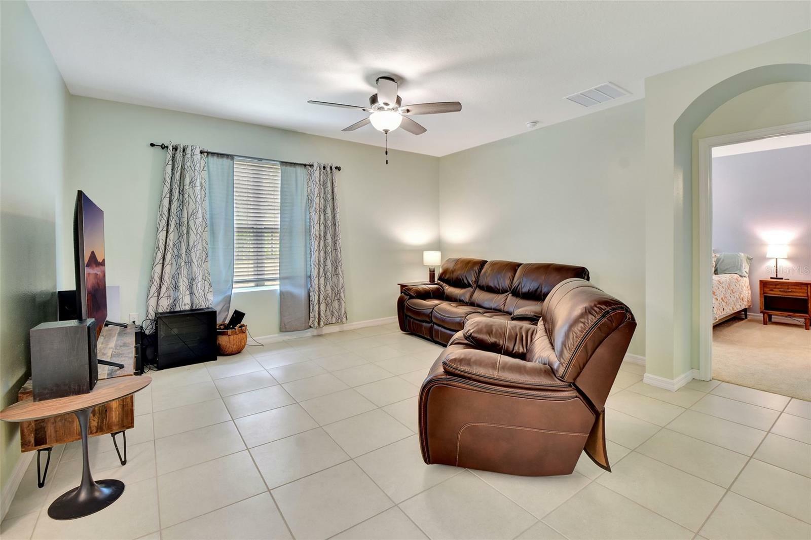 Property Photo:  309 Charles Drive  FL 32724 