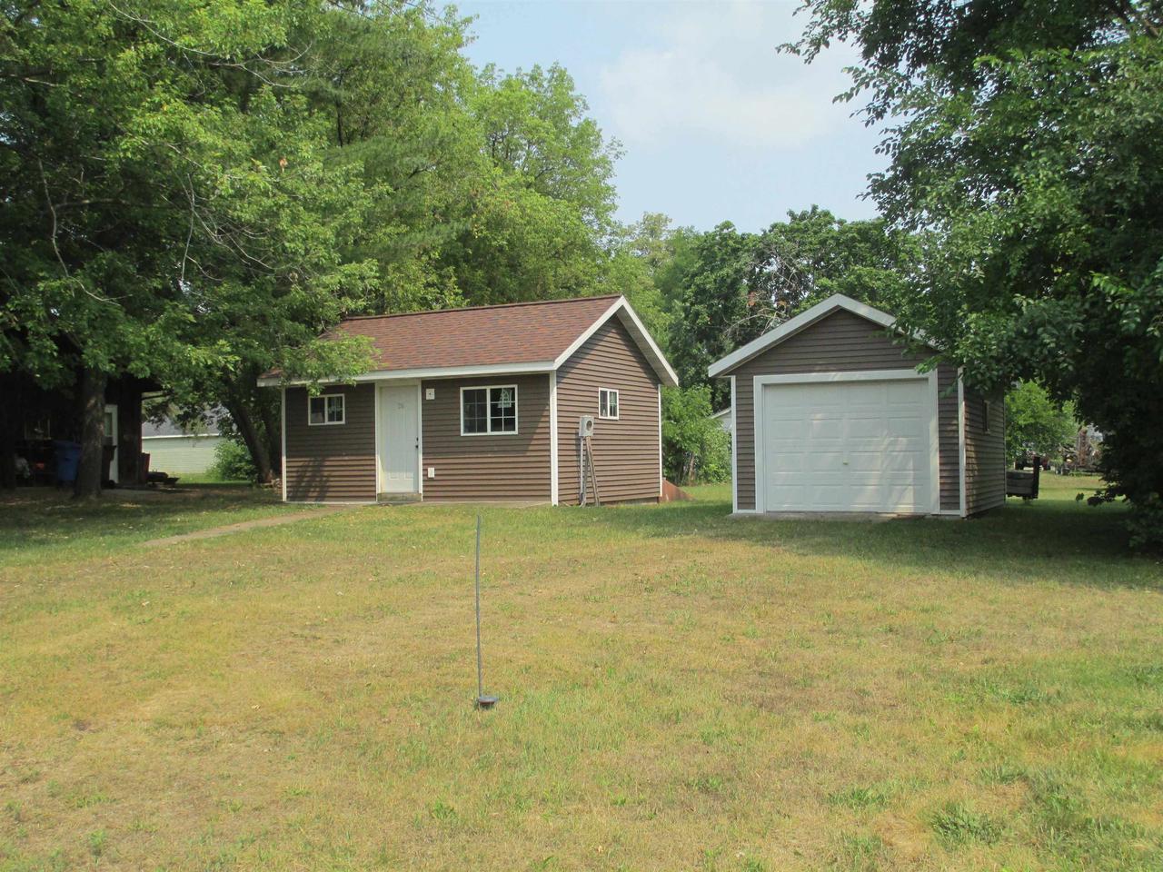 Property Photo: 216 West Oak Street WI 53913
