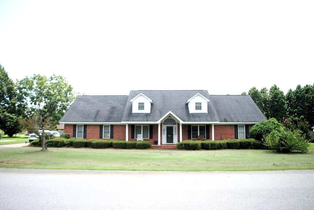 Property Photo: Hermitage Dr SC 29150